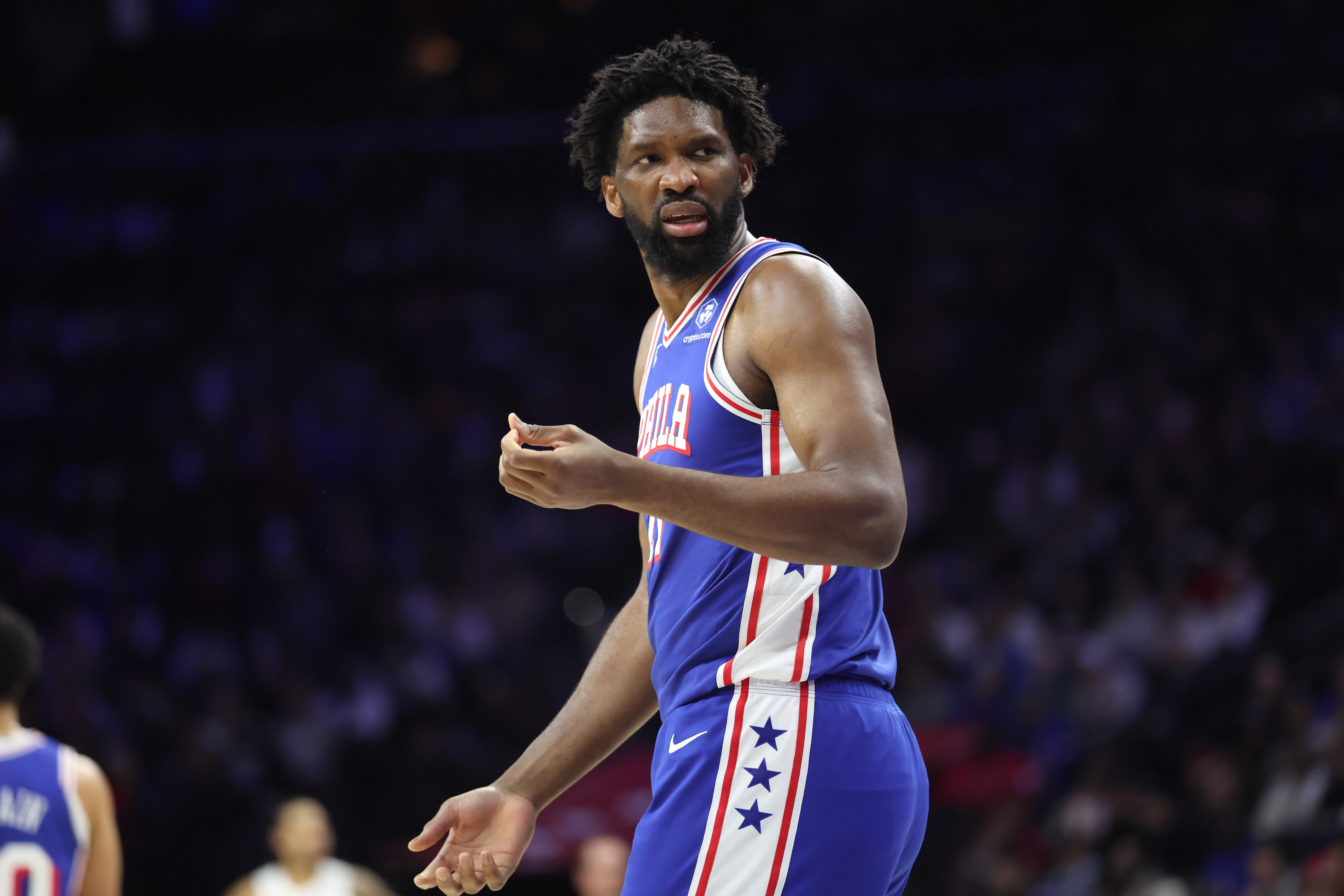 阿里纳斯:76人早就该放弃恩比德 他们的过程两年前就该结束了